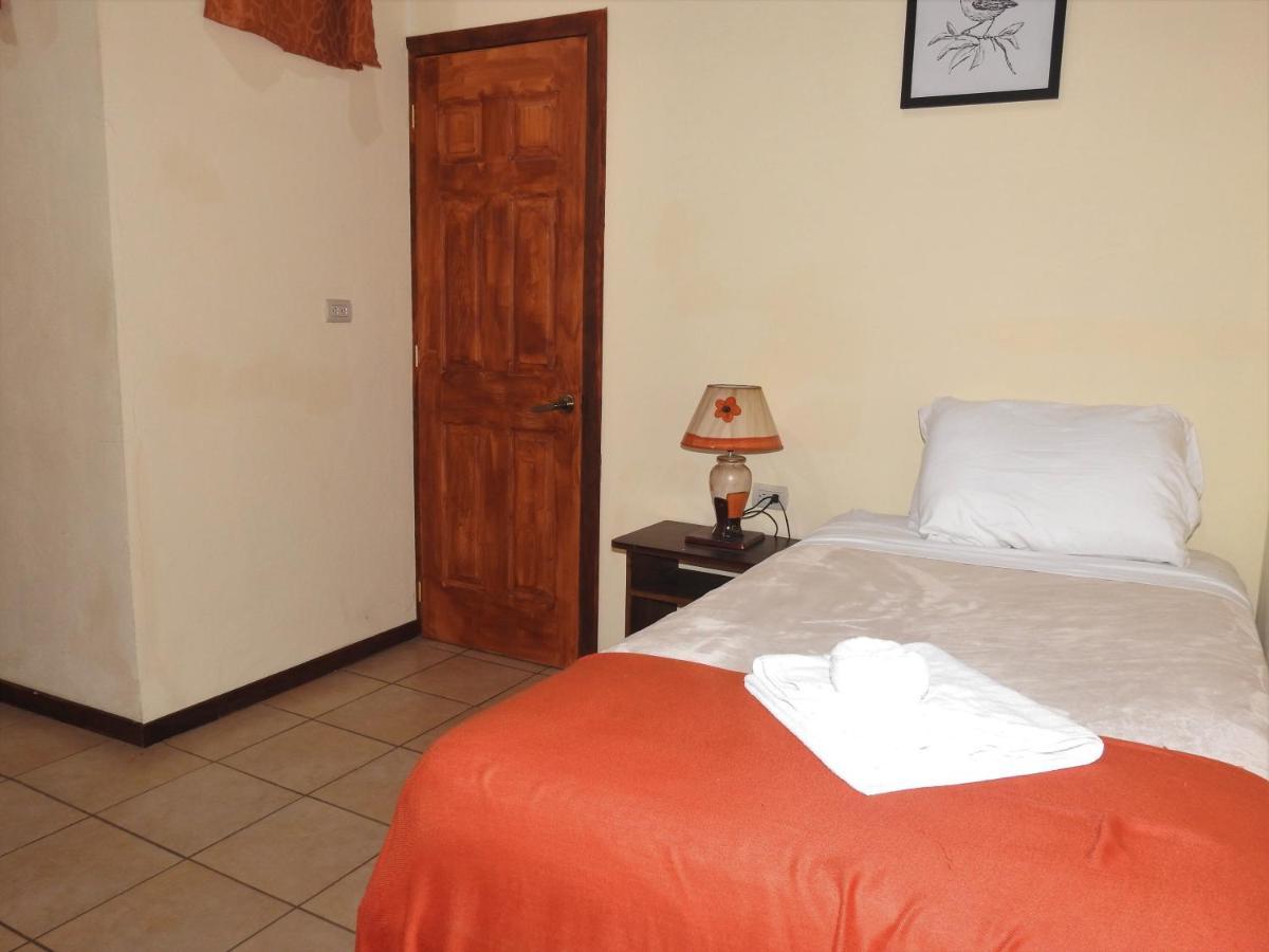 Hotel Casa Madonna Monteverde Buitenkant foto