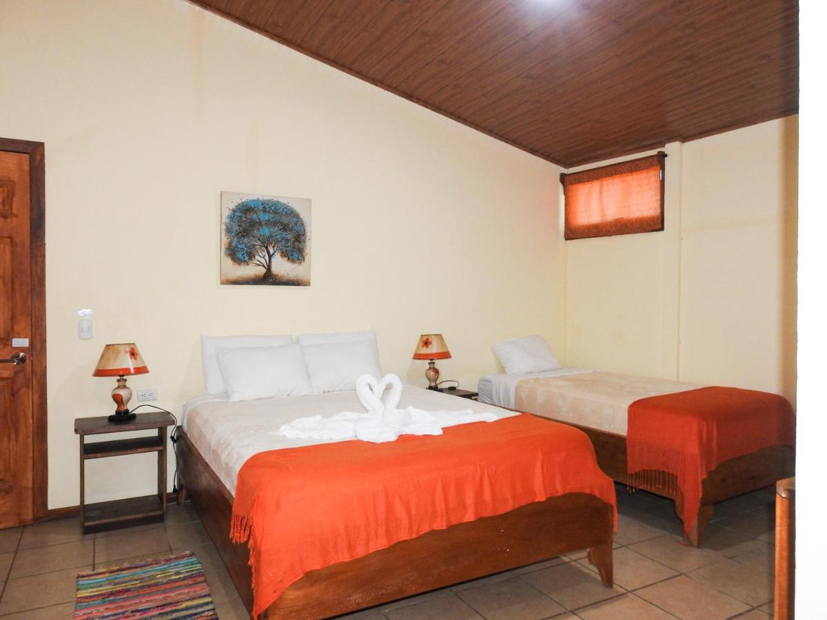 Hotel Casa Madonna Monteverde Buitenkant foto